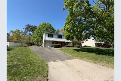 5 Broadhurst Street, Port Jefferson Station, NY 11776 - Photo 3