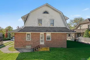 27 Center Dr, Whitestone, NY 11357 - Photo 5