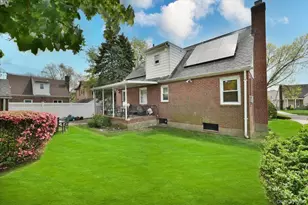 246-35 85th Rd, Bellerose, NY 11426 - Photo 23