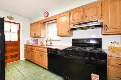 246-35 85th Road, Bellerose, NY 11426 - Photo 11