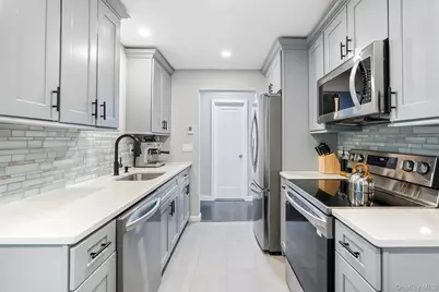 7 N James Street #7K, Peekskill, NY 10566 - Photo 3