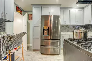 109-18 177th St, Jamaica, NY 11433 - Photo 11