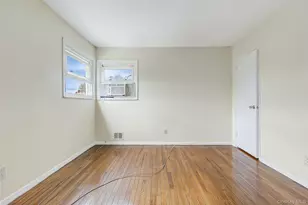 109-18 177th St, Jamaica, NY 11433 - Photo 21