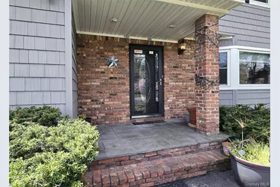 42 Morris Avenue, Farmingville, NY 11738 - Photo 3