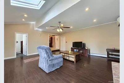 42 Morris Avenue, Farmingville, NY 11738 - Photo 19