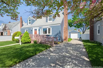 23 Gables Drive, Hicksville, NY 11801 - Photo 19