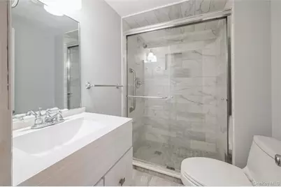 23 Gables Drive, Hicksville, NY 11801 - Photo 17