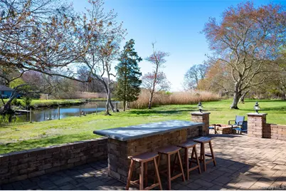 111 S Country Road, Remsenburg, NY 11960 - Photo 19