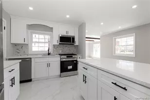 109 Evans St, New Hyde Park, NY 11040 - Photo 13