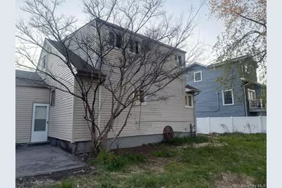 675 S Long Beach Avenue, Freeport, NY 11520 - Photo 27
