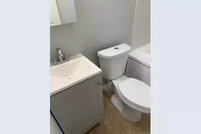 675 S Long Beach Avenue, Freeport, NY 11520 - Photo 13