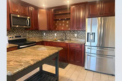 675 S Long Beach Avenue, Freeport, NY 11520 - Photo 7