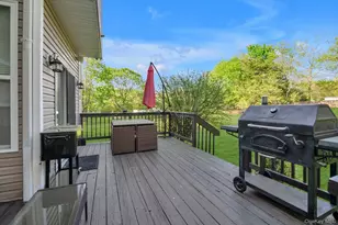 9 Paddock Ln, Medford, NY 11763 - Photo 9