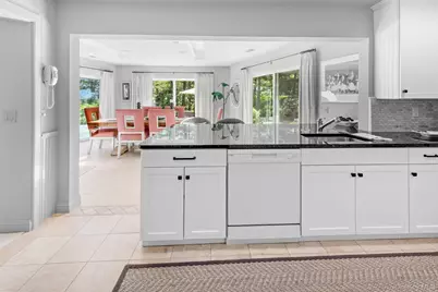 4 Lakewood Lane, Quogue, NY 11959 - Photo 13
