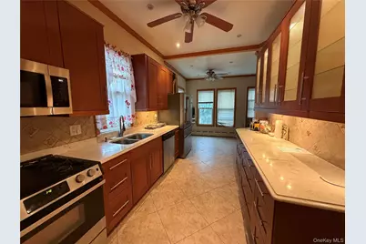 1871 Matthews Avenue, Bronx, NY 10462 - Photo 7