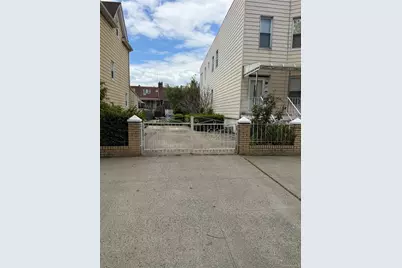 1871 Matthews Avenue, Bronx, NY 10462 - Photo 3