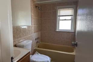133 Dubois Ave, Valley Stream, NY 11581 - Photo 5