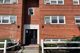 133 Dubois Ave, Valley Stream, NY 11581 - Photo 1