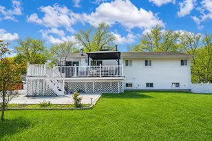 3 Katonah Pl, Dix Hills, NY 11746 - Photo 29