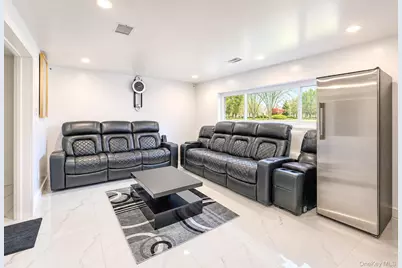 3 Katonah Place, Dix Hills, NY 11746 - Photo 21