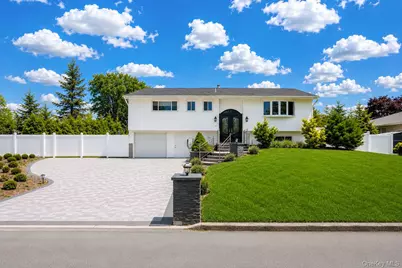 3 Katonah Place, Dix Hills, NY 11746 - Photo 1
