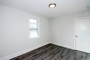 10 Ohio Ave, Port Washington, NY 11050 - Photo 17