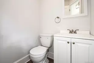 10 Ohio Ave, Port Washington, NY 11050 - Photo 15