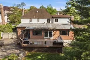 241-01 52nd Ave, Douglaston, NY 11362 - Photo 5