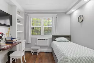 831 Longfellow Ave, Bronx, NY 10474 - Photo 9
