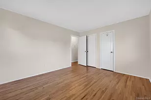 31 Broadway, New Hyde Park, NY 11040 - Photo 17