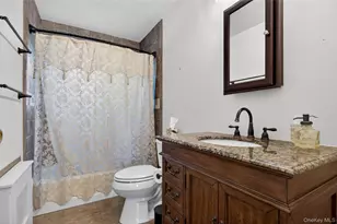 31 Broadway, New Hyde Park, NY 11040 - Photo 19