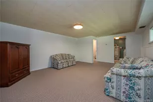 191 Center St, Pearl River, NY 10965 - Photo 17
