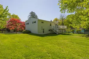 191 Center St, Pearl River, NY 10965 - Photo 23