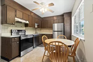 1840 Crompond, Peekskill, NY 10566 - Photo 9