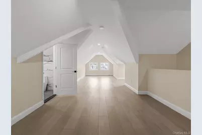 9519 116th Street, Richmond Hill, NY 11419 - Photo 13