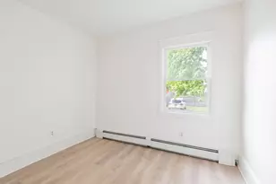2 Poplar St, Poughkeepsie, NY 12601 - Photo 9