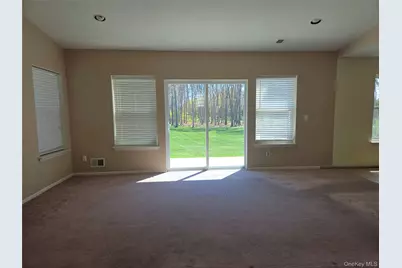 168 Hampton Vista Drive, Manorville, NY 11949 - Photo 9