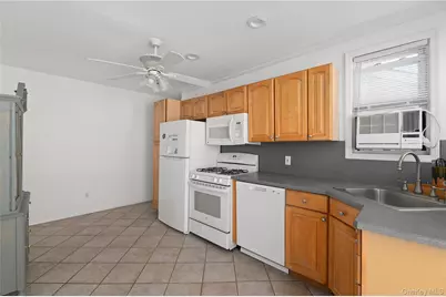 39 Troy Avenue, Long Beach, NY 11561 - Photo 13