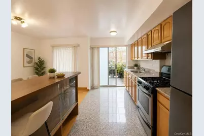 7501 167th Street, Fresh Meadows, NY 11366 - Photo 5