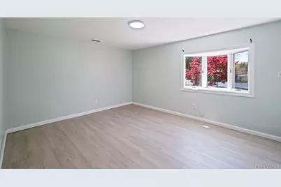 88 Matsunaye Drive, Medford, NY 11763 - Photo 11