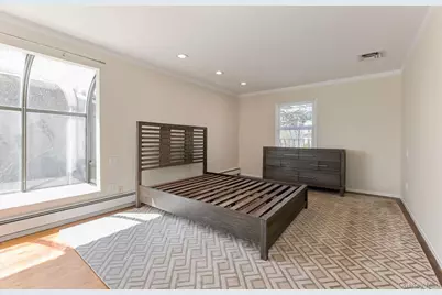 49 Harborview W, Lawrence, NY 11559 - Photo 13