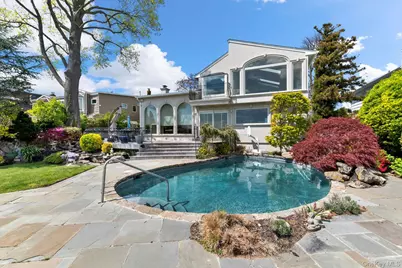49 Harborview W, Lawrence, NY 11559 - Photo 21