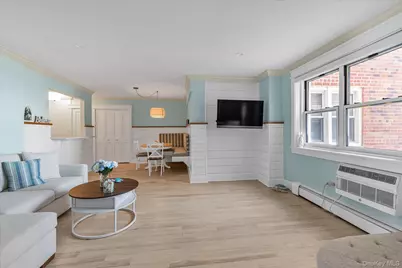 370 W Broadway #2Y, Long Beach, NY 11561 - Photo 3