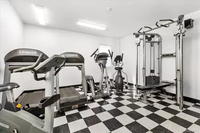 370 W Broadway #2Y, Long Beach, NY 11561 - Photo 17