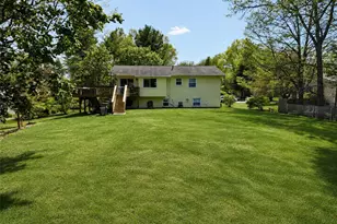 14 Foxwood Dr, Newburgh, NY 12550 - Photo 41