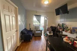 85-43 Britton Ave, Elmhurst, NY 11373 - Photo 9