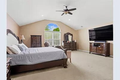 250 N 5th Street, Lindenhurst, NY 11757 - Photo 21