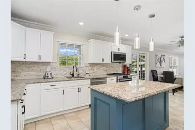 250 N 5th Street, Lindenhurst, NY 11757 - Photo 13