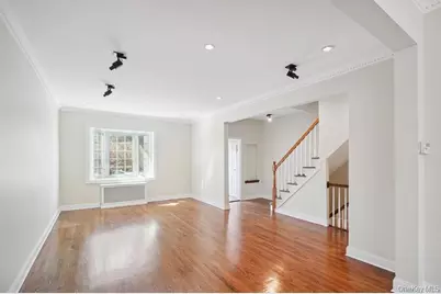 175-03 Jewel Avenue, Fresh Meadows, NY 11365 - Photo 3