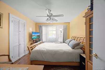 3181 Waterbury Avenue, Bronx, NY 10465 - Photo 19
